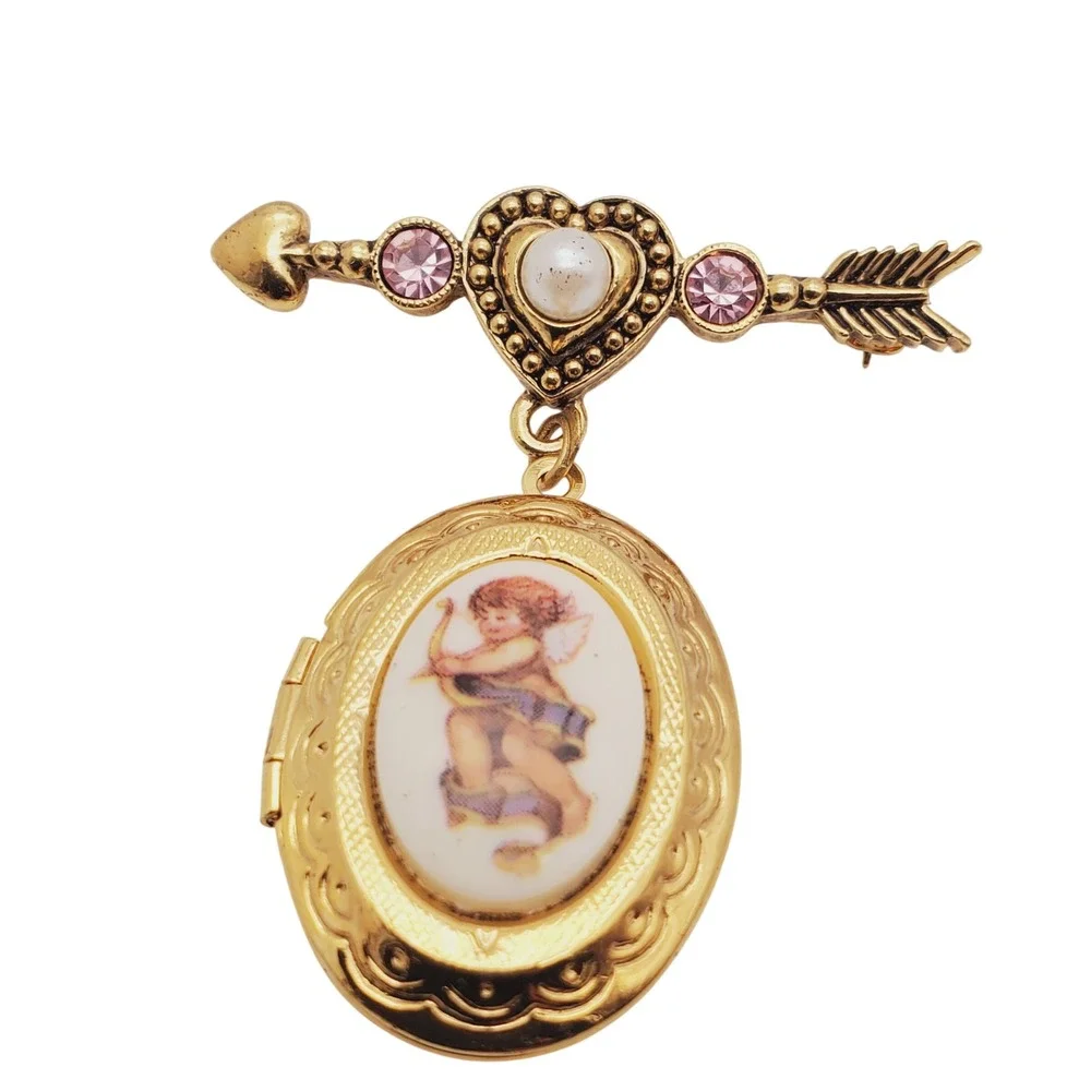 Avon Photo Locket Brooch Gold Tone Cupid Heart Arrow Pink Rhinestone Vintage Pin